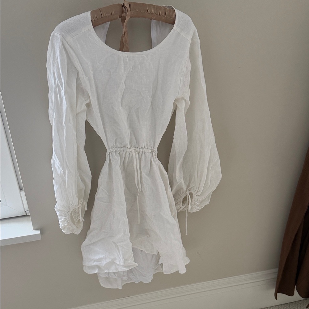 DISSH size 4 linen white dress